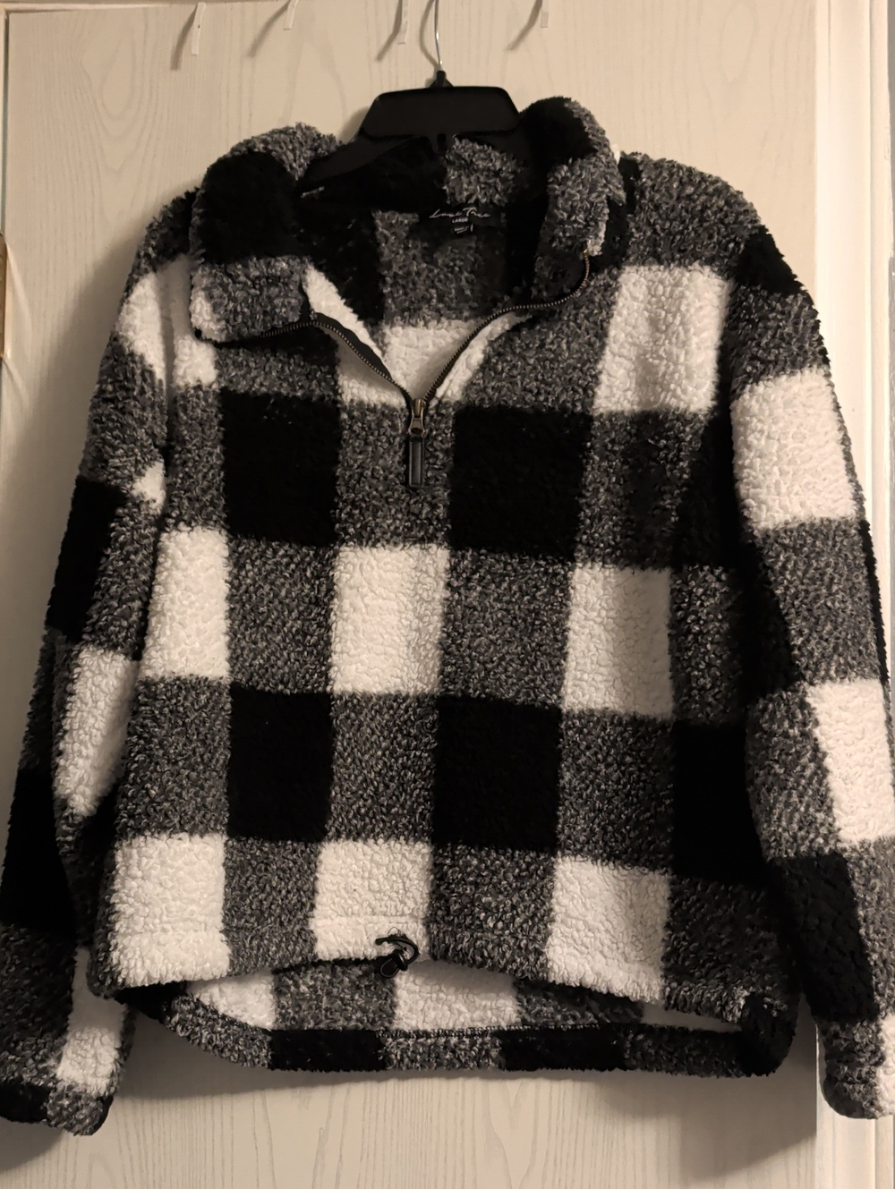 Love Tree Black & White Buffalo Plaid Sherpa Pullover